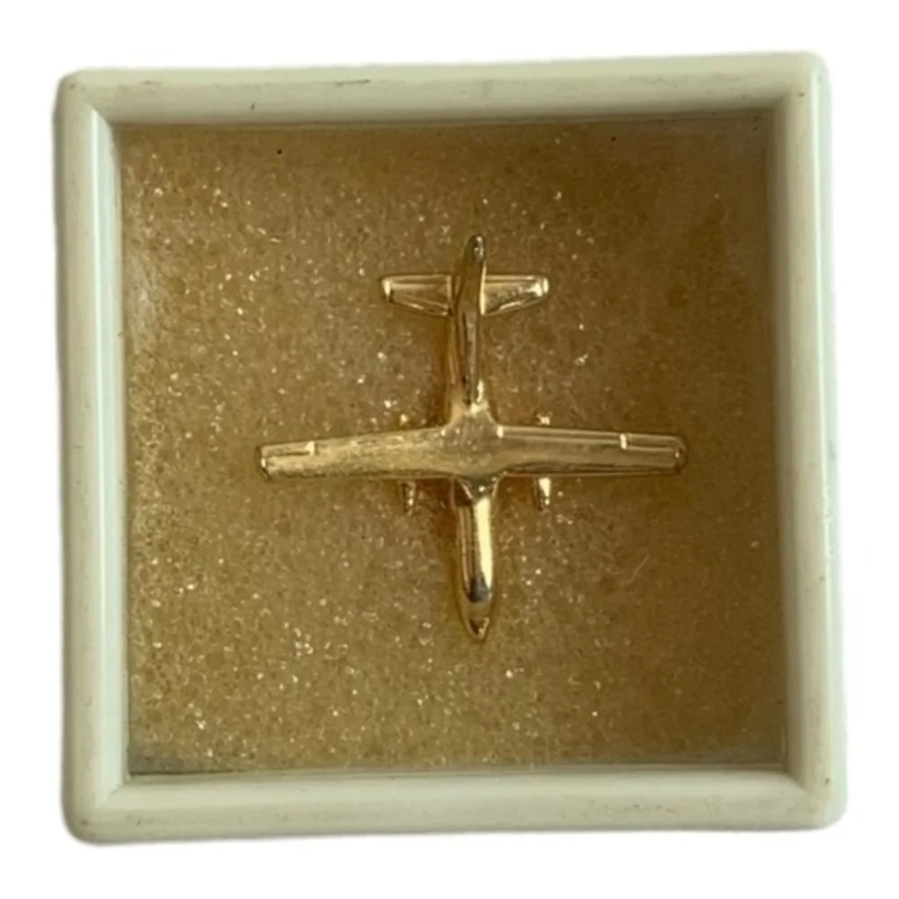 Vintage Gold Aircraft Lapel Pin 1